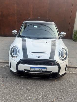 MINI COOPER 2.0 16V TWINPOWER GASOLINA S EXCLUSIVE 4P STEPTRONIC MINI COOPER 2.0 16V TWINPOWER GASOLINA S EXCLUSIVE 4P STEPTRONIC